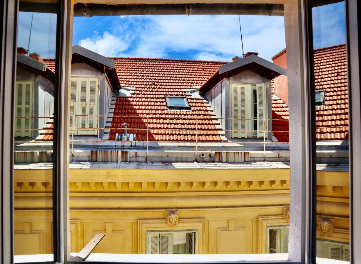 Lovely Split Appartment In The Heart Of The Old-Town Nisa Exterior foto