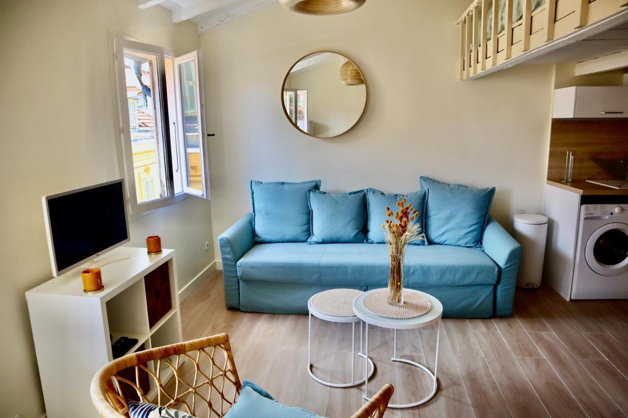 Lovely Split Appartment In The Heart Of The Old-Town Nisa Exterior foto
